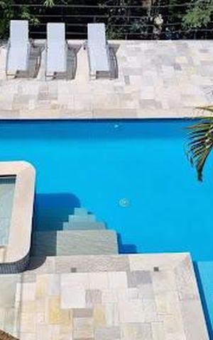 Casa à venda com 853m², 4 quartos e 8 vagas