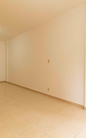 Studio à venda com 33m², 0 quarto e sem vaga Studio à venda com 33m², 0 quarto e sem vagaStudio