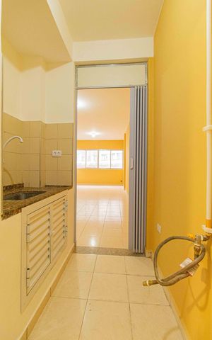 Studio à venda com 33m², 0 quarto e sem vaga Studio à venda com 33m², 0 quarto e sem vagaCozinha