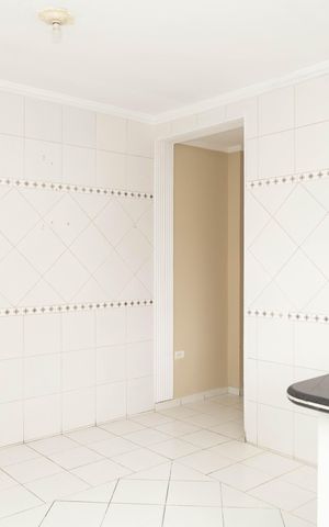 Casa para alugar com 125m², 6 quartos e 1 vaga Casa para alugar com 125m², 6 quartos e 1 vagaCozinha 2