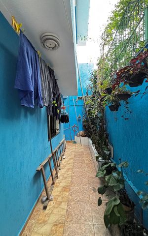 Casa à venda com 223m², 4 quartos e 2 vagas Casa à venda com 223m², 4 quartos e 2 vagasQuintal