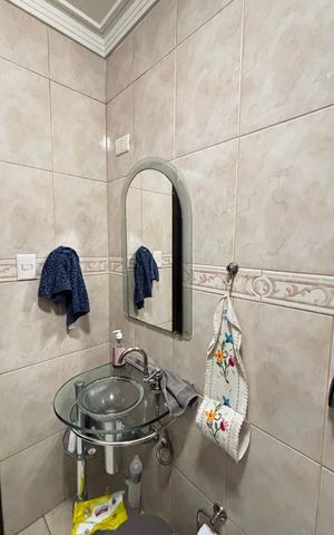 Casa à venda com 223m², 4 quartos e 2 vagas Casa à venda com 223m², 4 quartos e 2 vagasBanheiro