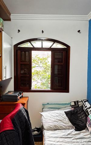 Casa à venda com 223m², 4 quartos e 2 vagas Casa à venda com 223m², 4 quartos e 2 vagasQuarto 3
