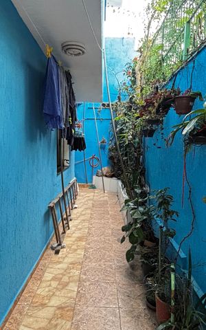 Casa à venda com 223m², 4 quartos e 2 vagas Casa à venda com 223m², 4 quartos e 2 vagasQuintal