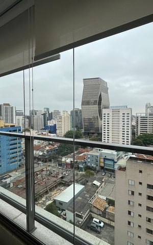 Apartamento para alugar com 70m², 2 quartos e 1 vaga Apartamento para alugar com 70m², 2 quartos e 1 vagaVaranda