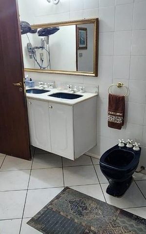 Apartamento para alugar com 577m², 5 quartos e 3 vagas Apartamento para alugar com 577m², 5 quartos e 3 vagasBanheiro