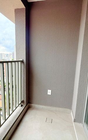 Studio para alugar com 29m², 1 quarto e sem vaga Studio para alugar com 29m², 1 quarto e sem vagaVaranda