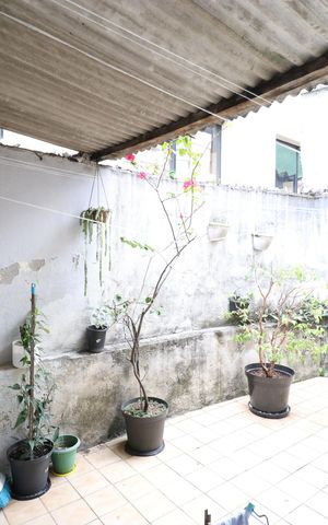 Casa à venda com 98m², 2 quartos e 2 vagasQuintal 