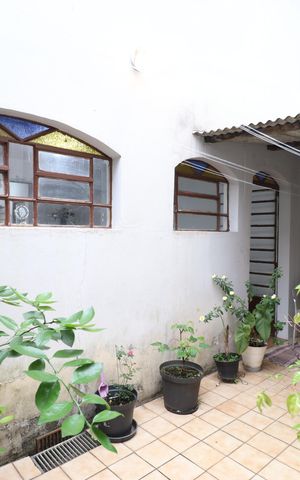 Casa à venda com 98m², 2 quartos e 2 vagasQuintal 