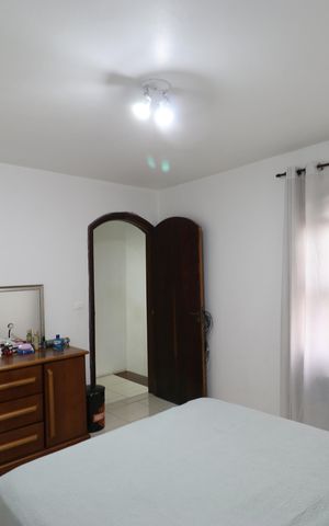 Casa à venda com 98m², 2 quartos e 2 vagasQuarto 1