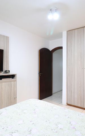 Casa à venda com 98m², 2 quartos e 2 vagasSuite 