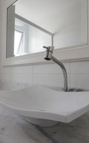 Apartamento à venda com 51m², 2 quartos e 1 vaga Apartamento à venda com 51m², 2 quartos e 1 vagaBanheiro