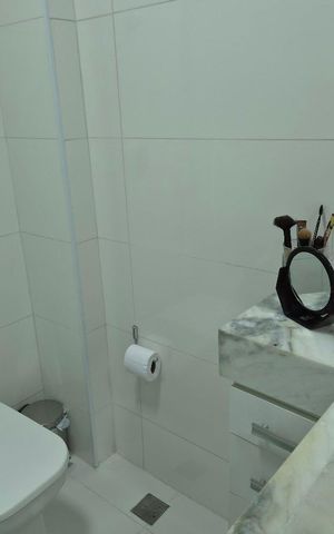 Apartamento à venda com 78m², 2 quartos e 1 vaga Apartamento à venda com 78m², 2 quartos e 1 vagaBanheiro
