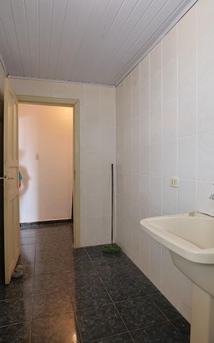 Casa à venda com 110m², 2 quartos e 4 vagasBanheiro e Área de Serviço