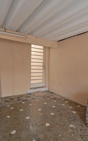 Casa à venda com 110m², 2 quartos e 4 vagasGaragem