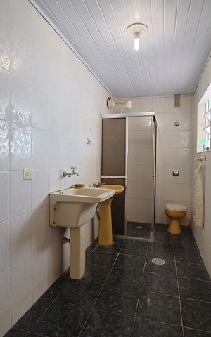Casa à venda com 110m², 2 quartos e 4 vagasBanheiro