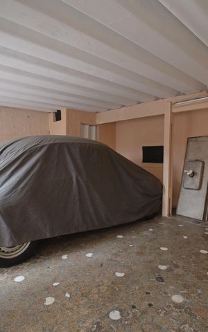 Casa à venda com 110m², 2 quartos e 4 vagasGaragem