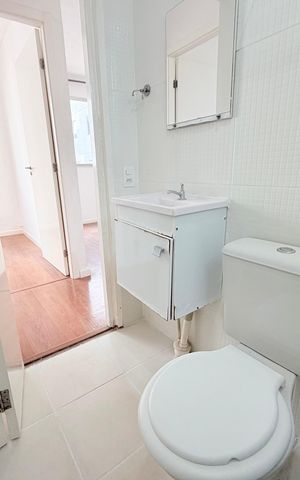 Apartamento à venda com 38m², 2 quartos e sem vaga Apartamento à venda com 38m², 2 quartos e sem vagaBanheiro