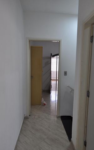 Casa para alugar com 140m², 2 quartos e 1 vagaHall