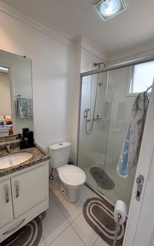 Apartamento à venda com 105m², 2 quartos e 2 vagas Apartamento à venda com 105m², 2 quartos e 2 vagasBanheiro