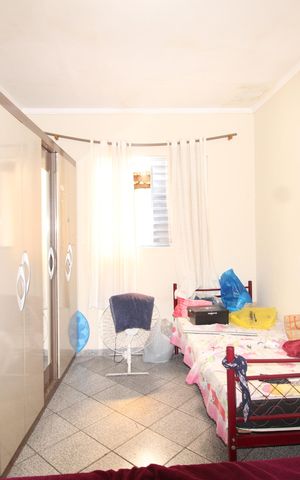 Casa à venda com 250m², 2 quartos e 5 vagasQuarto 2