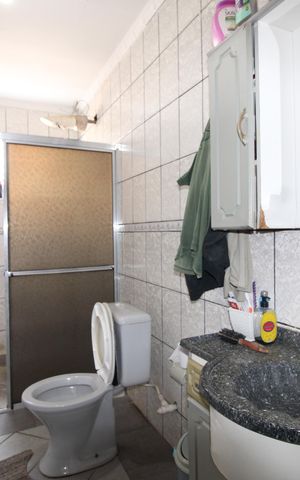 Casa à venda com 250m², 2 quartos e 5 vagasBanheiro