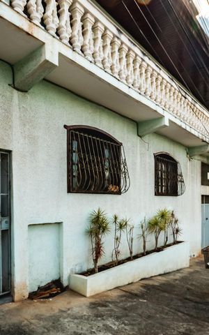 Casa para alugar com 70m², 2 quartos e sem vagaFachada