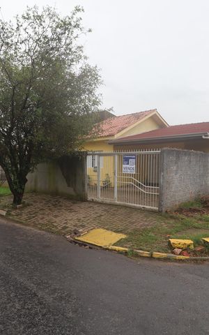 Casa à venda com 100m², 2 quartos e 3 vagasFachada