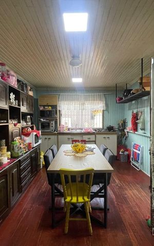 Casa à venda com 110m², 2 quartos e 3 vagas
