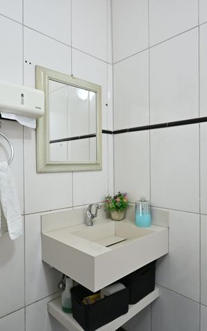 Casa à venda com 59m², 3 quartos e 2 vagasBanheiro