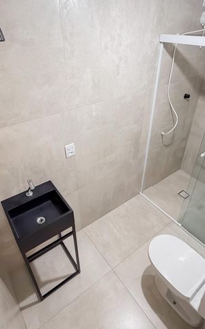 Apartamento à venda com 50m², 2 quartos e 1 vaga Apartamento à venda com 50m², 2 quartos e 1 vagaBanheiro Social