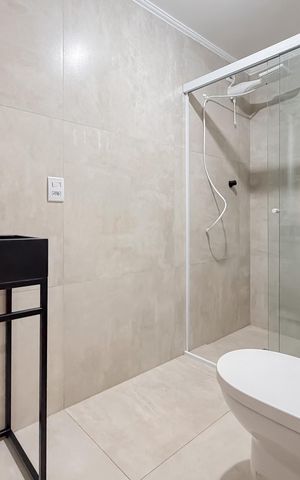 Apartamento à venda com 50m², 2 quartos e 1 vaga Apartamento à venda com 50m², 2 quartos e 1 vagaBanheiro Social