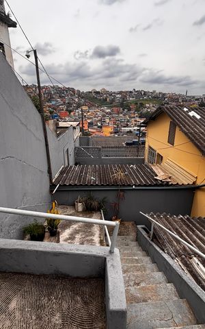Casa à venda com 600m², 10 quartos e 2 vagas Casa à venda com 600m², 10 quartos e 2 vagasCasa