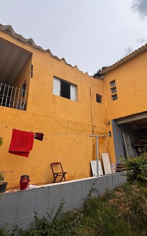 Casa à venda com 600m², 10 quartos e 2 vagas Casa à venda com 600m², 10 quartos e 2 vagasCasa