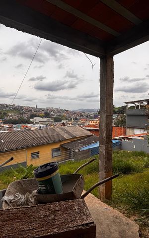 Casa à venda com 600m², 10 quartos e 2 vagas Casa à venda com 600m², 10 quartos e 2 vagasVista