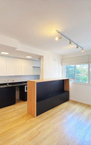 Apartamento para alugar com 60m², 2 quartos e 1 vaga Apartamento para alugar com 60m², 2 quartos e 1 vagaSala