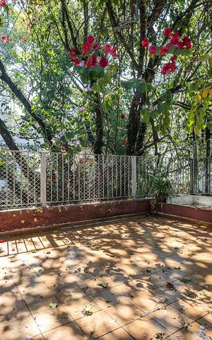 Casa à venda com 196m², 3 quartos e 2 vagas Casa à venda com 196m², 3 quartos e 2 vagasVaranda da suíte