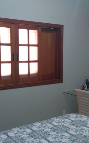 Casa à venda com 210m², 3 quartos e 2 vagas Casa à venda com 210m², 3 quartos e 2 vagasQuarto