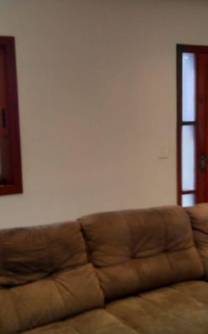 Casa à venda com 210m², 3 quartos e 2 vagas Casa à venda com 210m², 3 quartos e 2 vagasSala