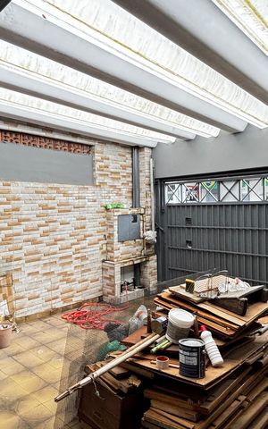 Casa à venda com 125m², 2 quartos e 2 vagas Casa à venda com 125m², 2 quartos e 2 vagasGaragem