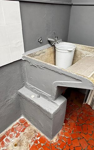 Casa à venda com 125m², 2 quartos e 2 vagas Casa à venda com 125m², 2 quartos e 2 vagasQuintal - Area de Serviço