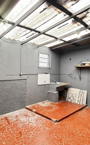 Casa à venda com 125m², 2 quartos e 2 vagas Casa à venda com 125m², 2 quartos e 2 vagasQuintal