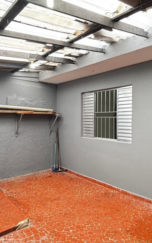 Casa à venda com 125m², 2 quartos e 2 vagas Casa à venda com 125m², 2 quartos e 2 vagasQuintal
