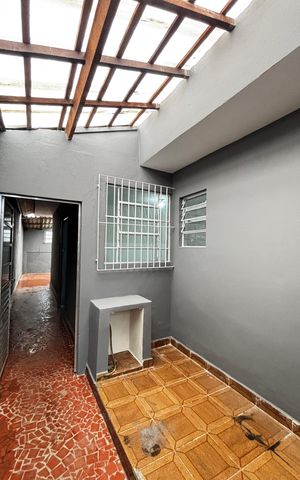 Casa à venda com 125m², 2 quartos e 2 vagas Casa à venda com 125m², 2 quartos e 2 vagasCorredor