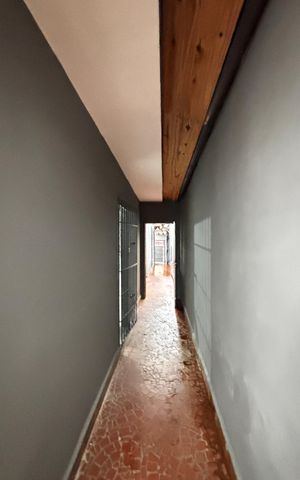 Casa à venda com 125m², 2 quartos e 2 vagas Casa à venda com 125m², 2 quartos e 2 vagasCorredor