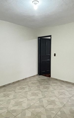 Casa à venda com 125m², 2 quartos e 2 vagas Casa à venda com 125m², 2 quartos e 2 vagasSala