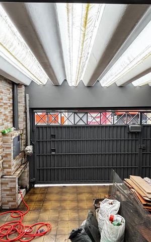 Casa à venda com 125m², 2 quartos e 2 vagas Casa à venda com 125m², 2 quartos e 2 vagasVista do quarto 1