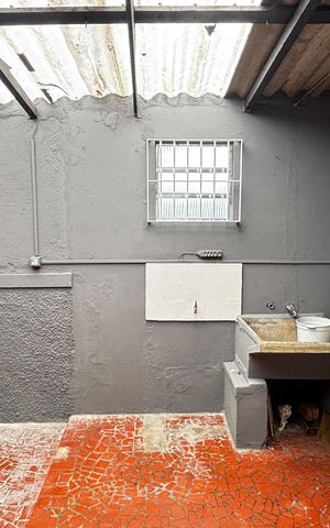 Casa à venda com 125m², 2 quartos e 2 vagas Casa à venda com 125m², 2 quartos e 2 vagasQuintal