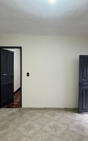 Casa à venda com 125m², 2 quartos e 2 vagas Casa à venda com 125m², 2 quartos e 2 vagasSala