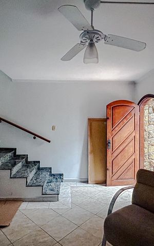 Casa para alugar com 140m², 3 quartos e 1 vagaSala
